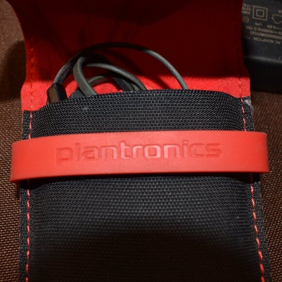 Charging Case Pouch for Plantronics Backbeat Go 1 & 2 Bluetooth Head set - Picture 2 of 5